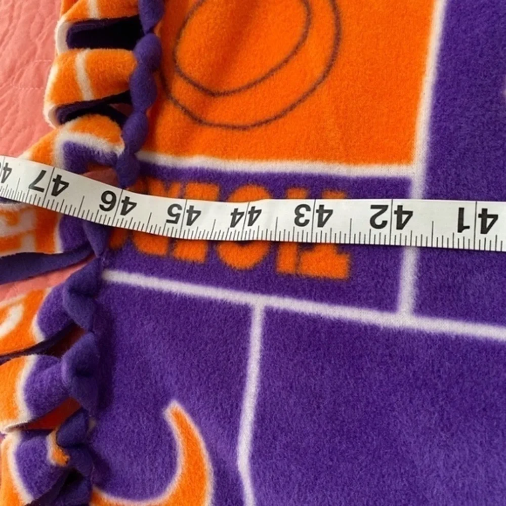 Clemson Tigers NWOT No Sew Fleece Toss Blanket Fleece, Anti Pill Fleece